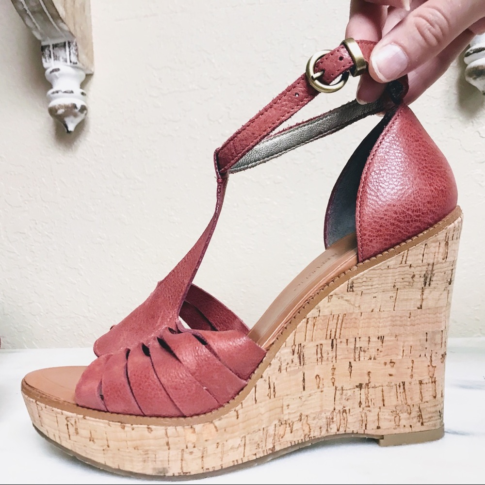 Banana Republic Wedge